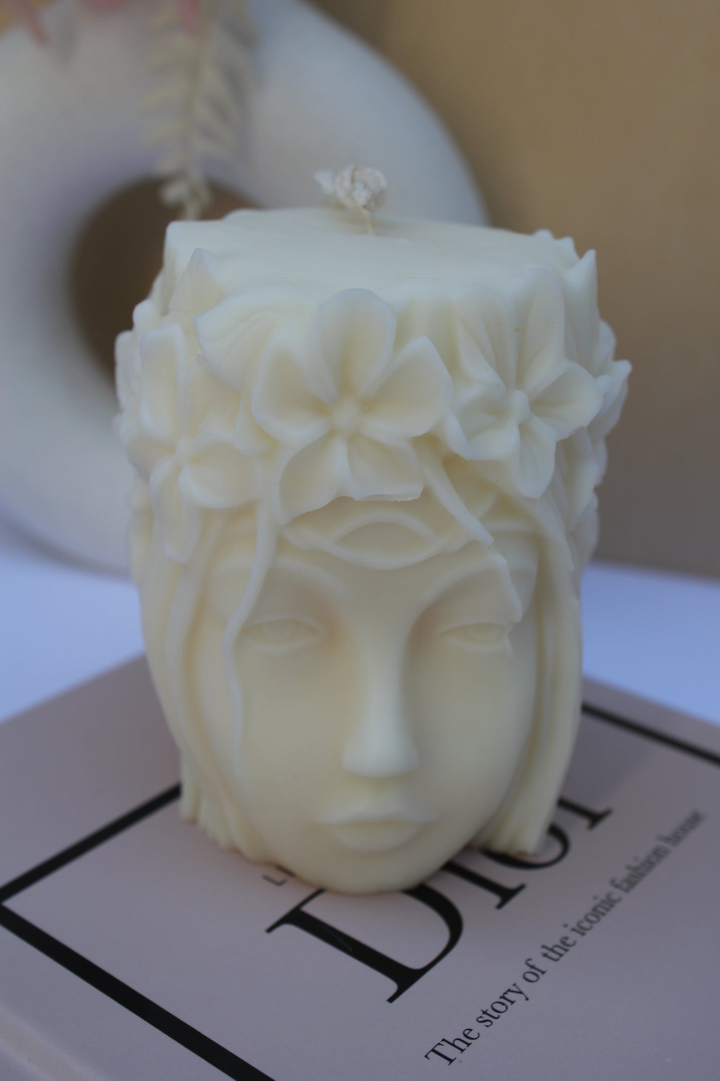 Flower Queen Candle
